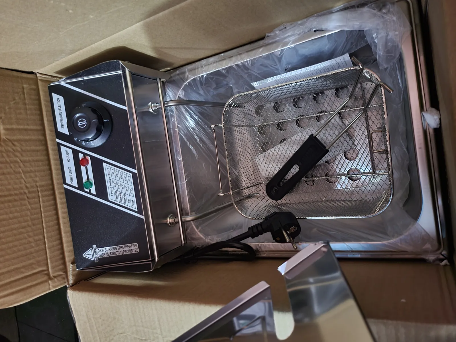 Photo 3 - Friteuse à huile électrique