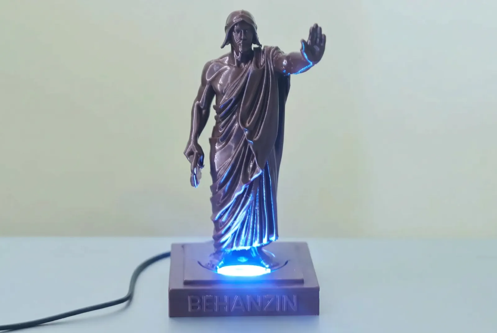Photo 3 - Figurine Behanzin Édition Lumineuse