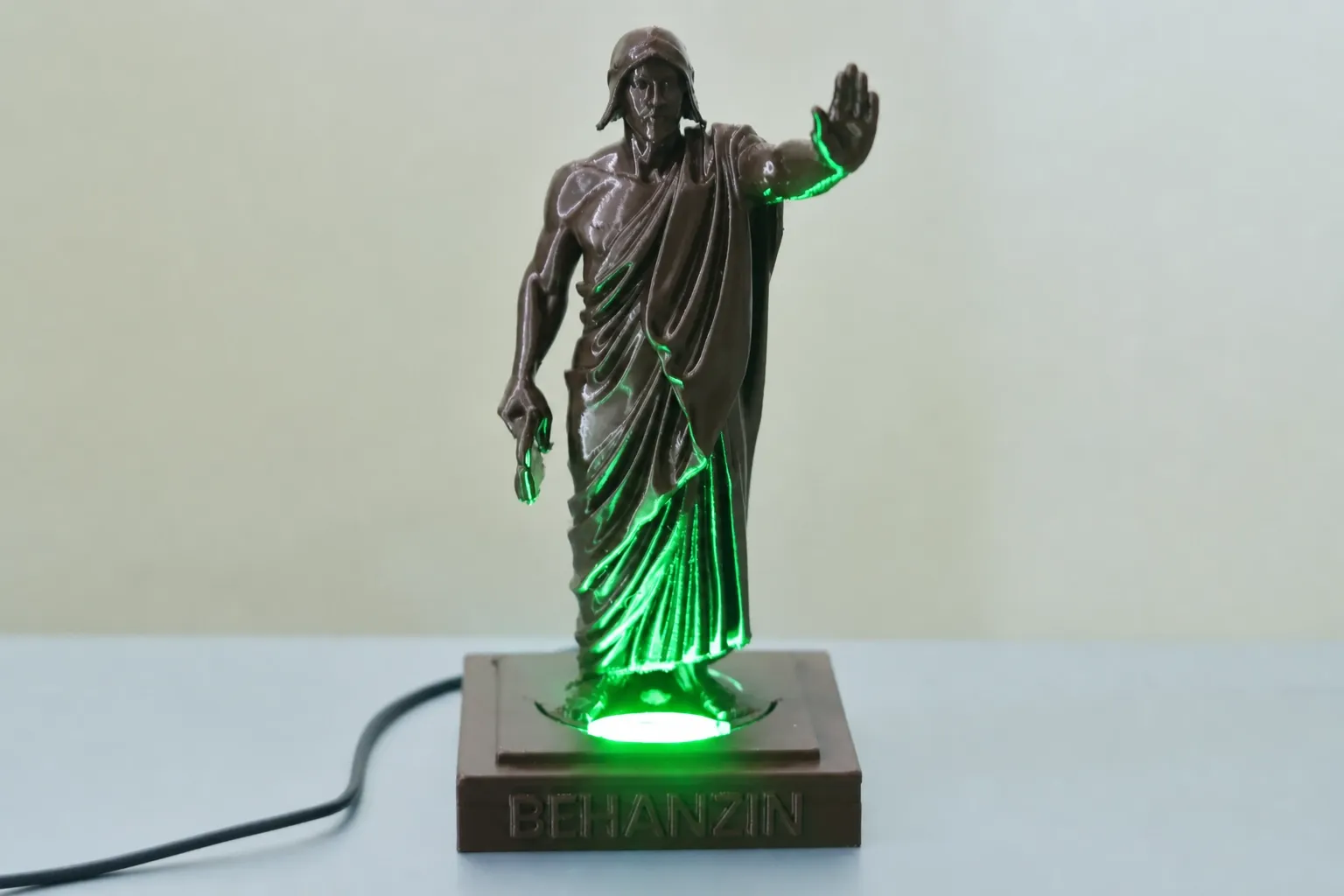 Photo 5 - Figurine Behanzin Édition Lumineuse