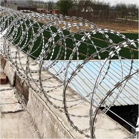 Photo 4 - VENTE ET INSTALLATION DES FIL BARBELÉ POUR VOS CLÔTURES
